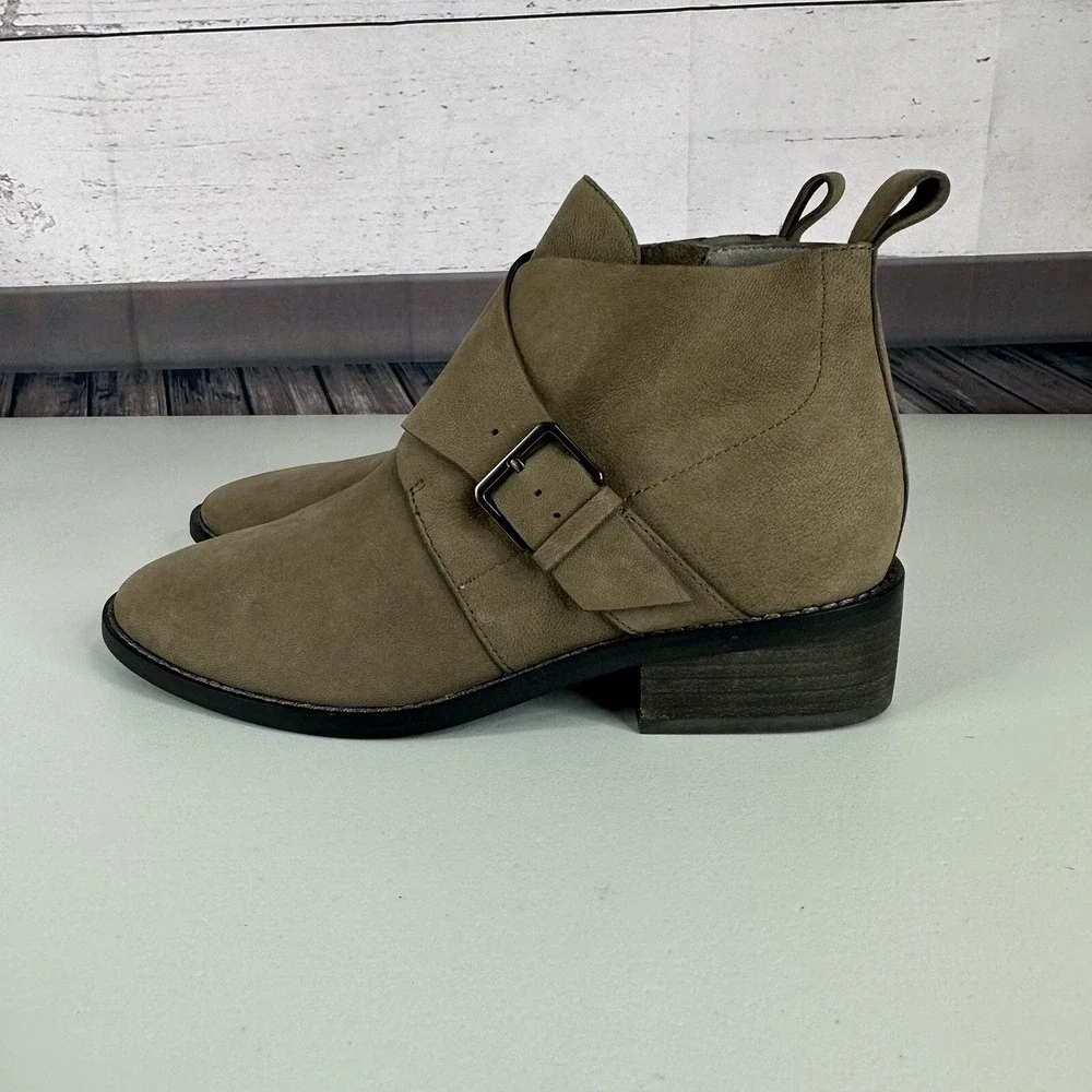 Eileen Fisher‎ Savory Boots Womens 7 Beige Buckle Zip Casual Career Capsule